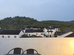 -弥舍·湖景团建泳池派对别墅·湖山境店