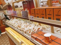 -沪上阿姨·臻选茶饮(上海环球港店)