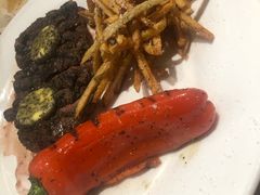 安格斯草饲无激素牡蛎牛排-HELLO 27 意面·沙拉·帕尼尼