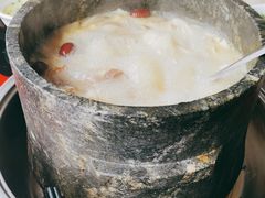 -南渝食府.墨脱石锅松茸鸡