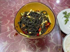 -湖南人家湘菜馆(镇江路店)