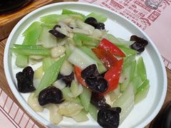 -顺风汤馆·广府粤菜(江宸天街店)