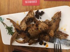 老干妈烤子鱼-塔哈尔·新疆盛宴(城西银泰店)