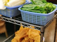 -渝君重庆火锅(嘉宾路店)