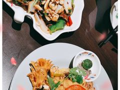 -大头虾越式风味餐厅(光明广场店)