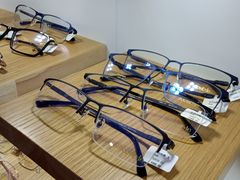 -亿视康青少儿眼镜(五官科店)