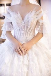 -MISS MIA 婚纱品牌馆