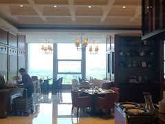 -南湖名都·景湖轩全日制餐厅·海鲜自助·东南亚风味·临湖而食