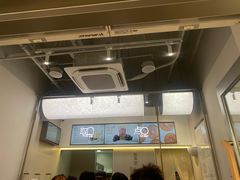 -喜茶(滨江宏岸店)