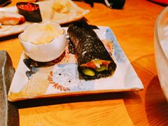 牛油果炸虾手卷-松涛日本料理