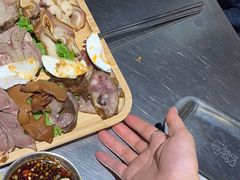-马路牙子烧烤音乐酒馆(望京店)