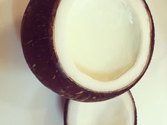 -志龙皇冠吃货椰子铺