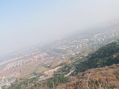 -鬼笑石后山停车场