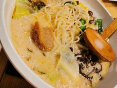 从猪扒饭顺来的猪扒-味千拉面(淮安万达店)