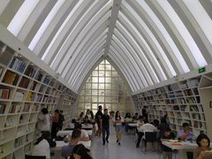 -钟书阁(松江泰晤士小镇店)