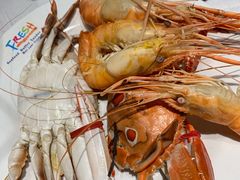 -领鲜活海鲜榴莲自助火锅(东门店)