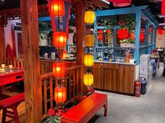 -宽板凳老灶火锅(台湾街店)