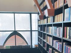 -钟书阁(松江泰晤士小镇店)