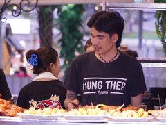 -席娜卡琳火车铁道夜市