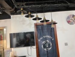 -纯剪男士理发馆·烫染专业店