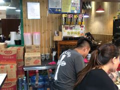 -内蒙焖面大盆骨餐馆(山大路店)