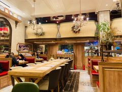 -玛格萝妮比萨屋(四平店)