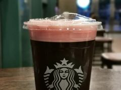 冰摇红梅黑加仑-星巴克(南宁民歌湖店)