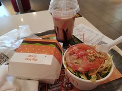-麦当劳(汉口火车站候车室店)