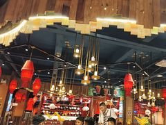 -老滇山寨•云南特色菜•地方菜•民族风情歌舞表演(金碧店)