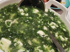 荠菜肉丝豆腐羹-上海老饭店(北京分店)