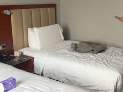 -和颐酒店(广州琶洲会展中心广州塔赤岗地铁站店)