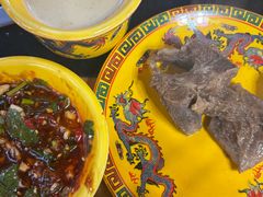 -银同牦牛肉火锅