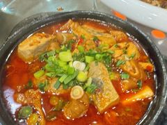 臭豆腐肥肠煲-广迎居老正兴菜馆