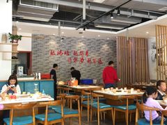 大堂-小牛叔鲜切牛肉·火锅·烤肉自助(公济桥路店)