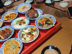 -蓝田九大碗民俗食府(蓝田店)