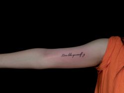 -木子·纹身店TATTOO穿孔·洗纹身