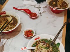 -牛吃草牛肉面(甬港南路店)