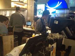 -瑞幸咖啡(东直门枢纽店)