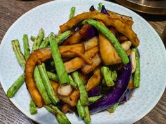长豆角烧线茄子-魁盛居百年鲁菜馆(县西巷店)