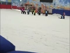 -乔波室内滑雪场