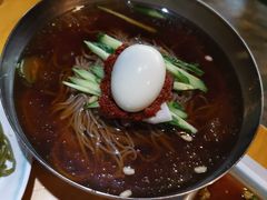 -唯成•韩国炭火烤肉 유성고기