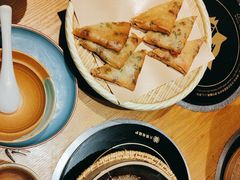 -吃饭皇帝大(长宁龙之梦店)