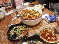 -怪噜范·老贵阳街头名小吃(鸿通城店)