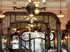 -Majestic Café