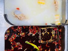 -海底捞火锅鲜切牛肉主题店(长寿路店)