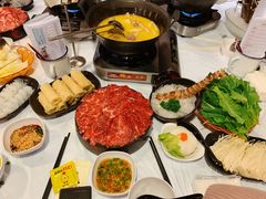 -鲜入围煮花胶鸡海鲜火锅