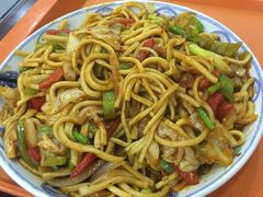 -牛一嘴·兰州牛肉面·大盘鸡(财富中心店)