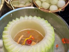 -得意咚瓜·顺德鱼生·冬瓜火锅(深圳首店)