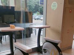 -麦当劳(中二横路店)