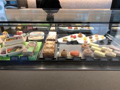 面包甜点陈列柜-星巴克臻选(上海合生汇1F店)